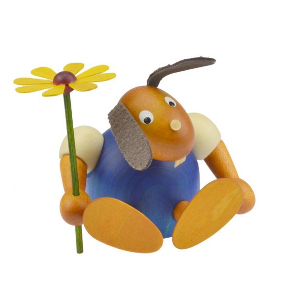Drechslerei Martin - Hase mit Blume sitzend blau