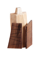 Kneisz Design - Pyramide Moses im Sperrholzkoffer
