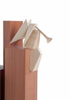 Kneisz Design - Pyramide Moses im Sperrholzkoffer