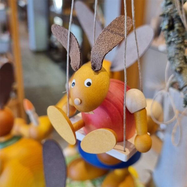 Drechslerei Martin - Hase auf Schaukel rot, klein